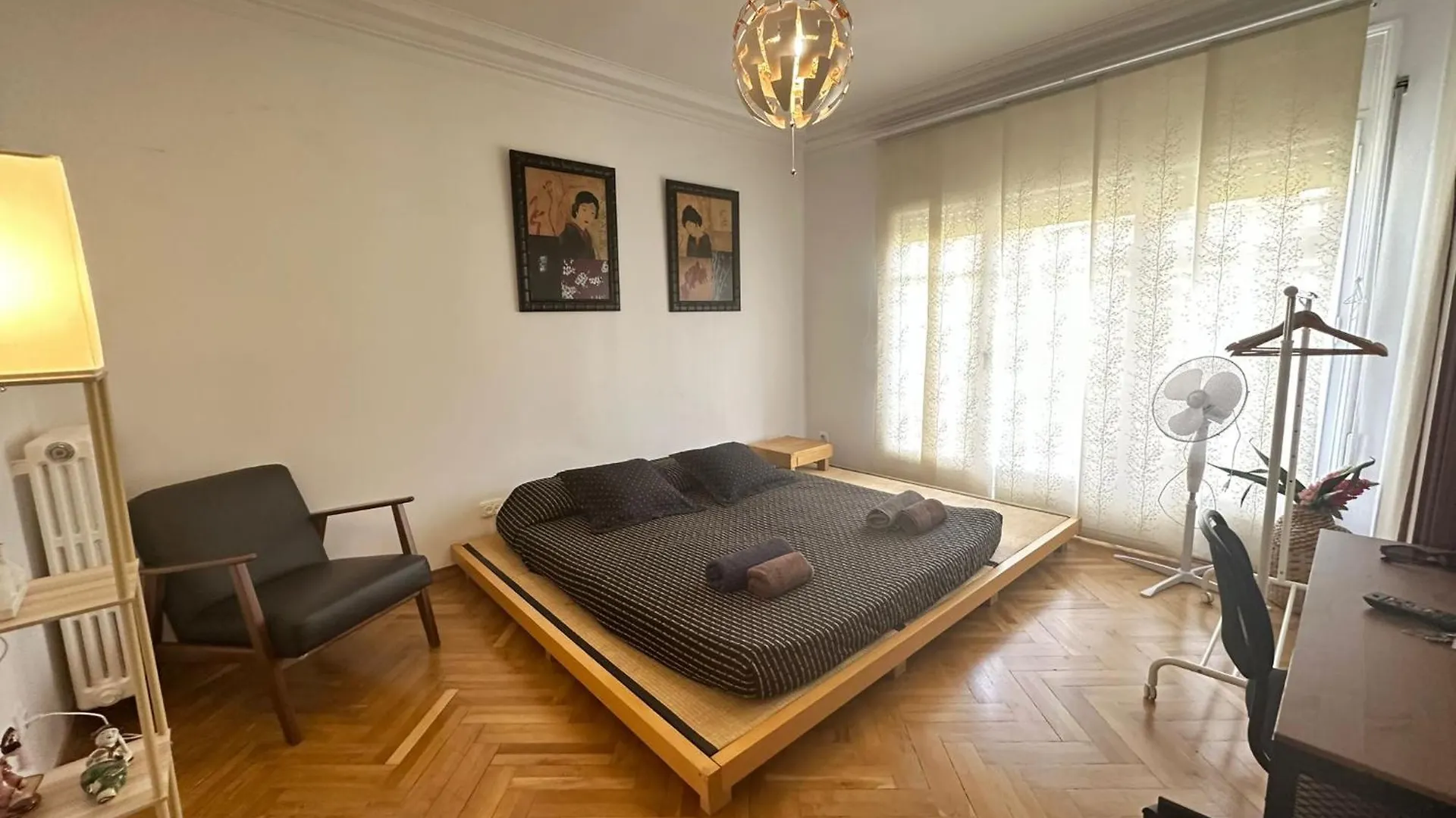 Balmes Rooms Barcelona Bed & Breakfast