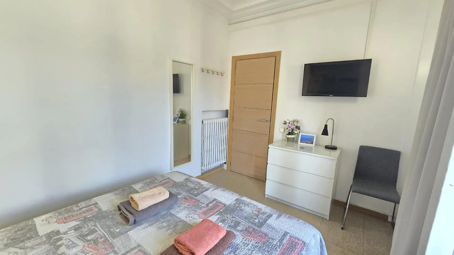 Balmes Rooms Barcelona Bed & Breakfast